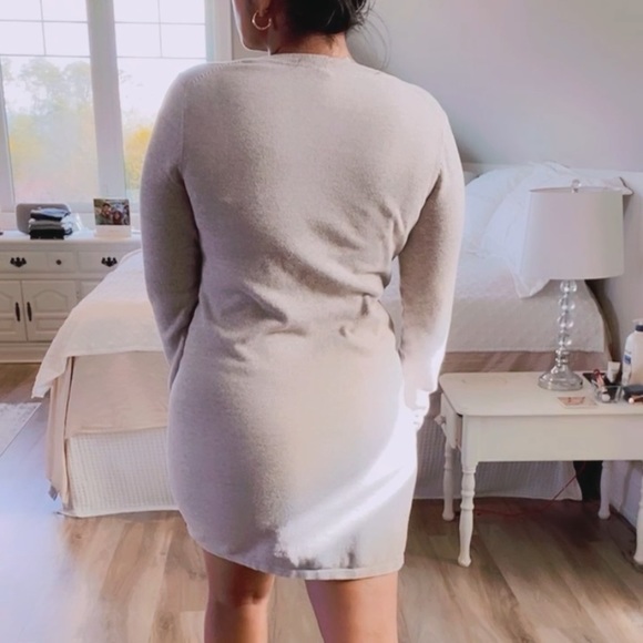 LOLE SWEATER DRESS - Picture 2 of 7